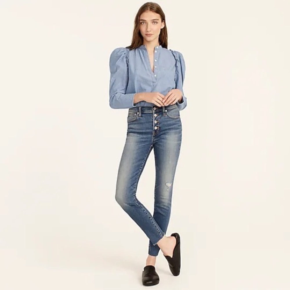 NEW J. Crew 9" high-rise toothpick jean in Hartley wash
Item BA577